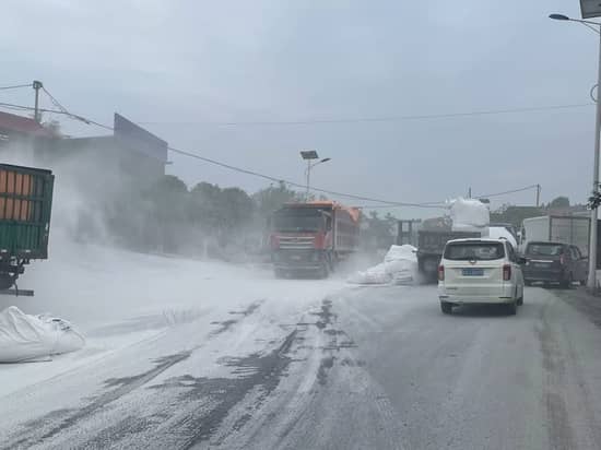 化解公路险情  力保公路安全畅通